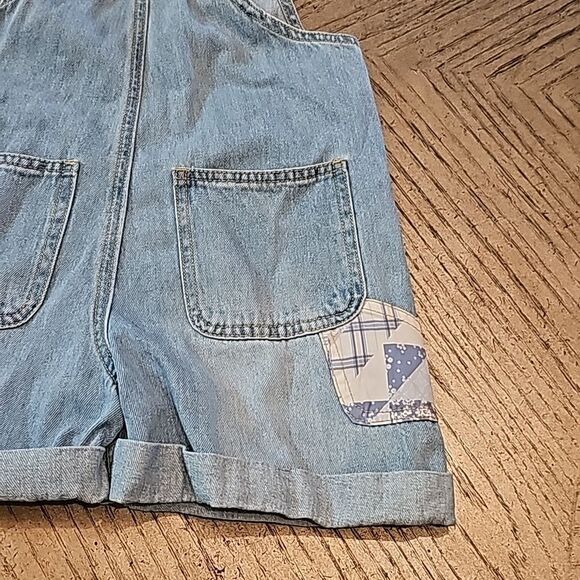 Girls denim overall shorts size 9/10 Forever 21 - Picture 7 of 9